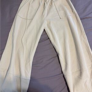 Women’s Cream Barrel Sweatpants